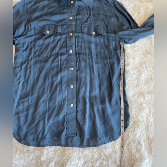 Frye The Addie Blue Lightweight Casual Button Down Long Sleeve Top Size Small - Picture 12 of 13